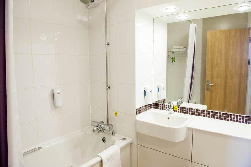 Premier Inn Glasgow Newton Mearns Eksteriør bilde